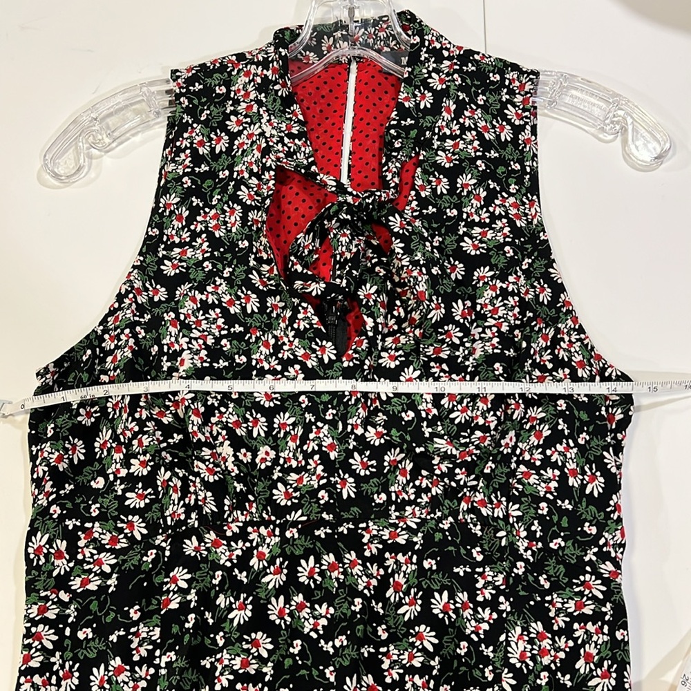 Maeve - 2, Black Floral Jumpsuit with V-Neck and Wide-Leg Design - Picture 5 of 11